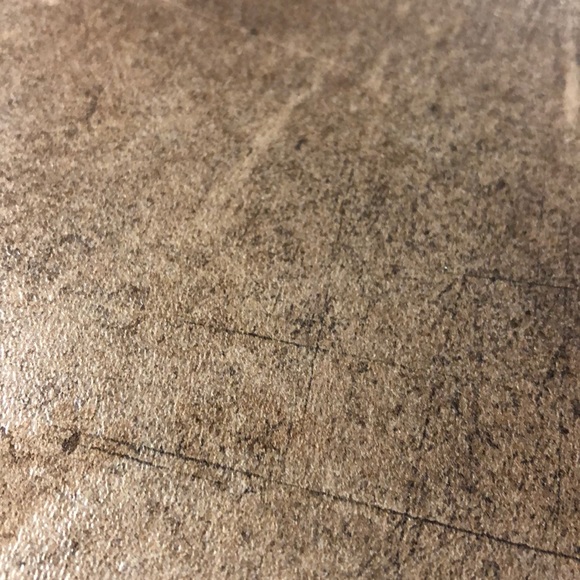 Meet your Posher, Nicole - Picture 1 of 1